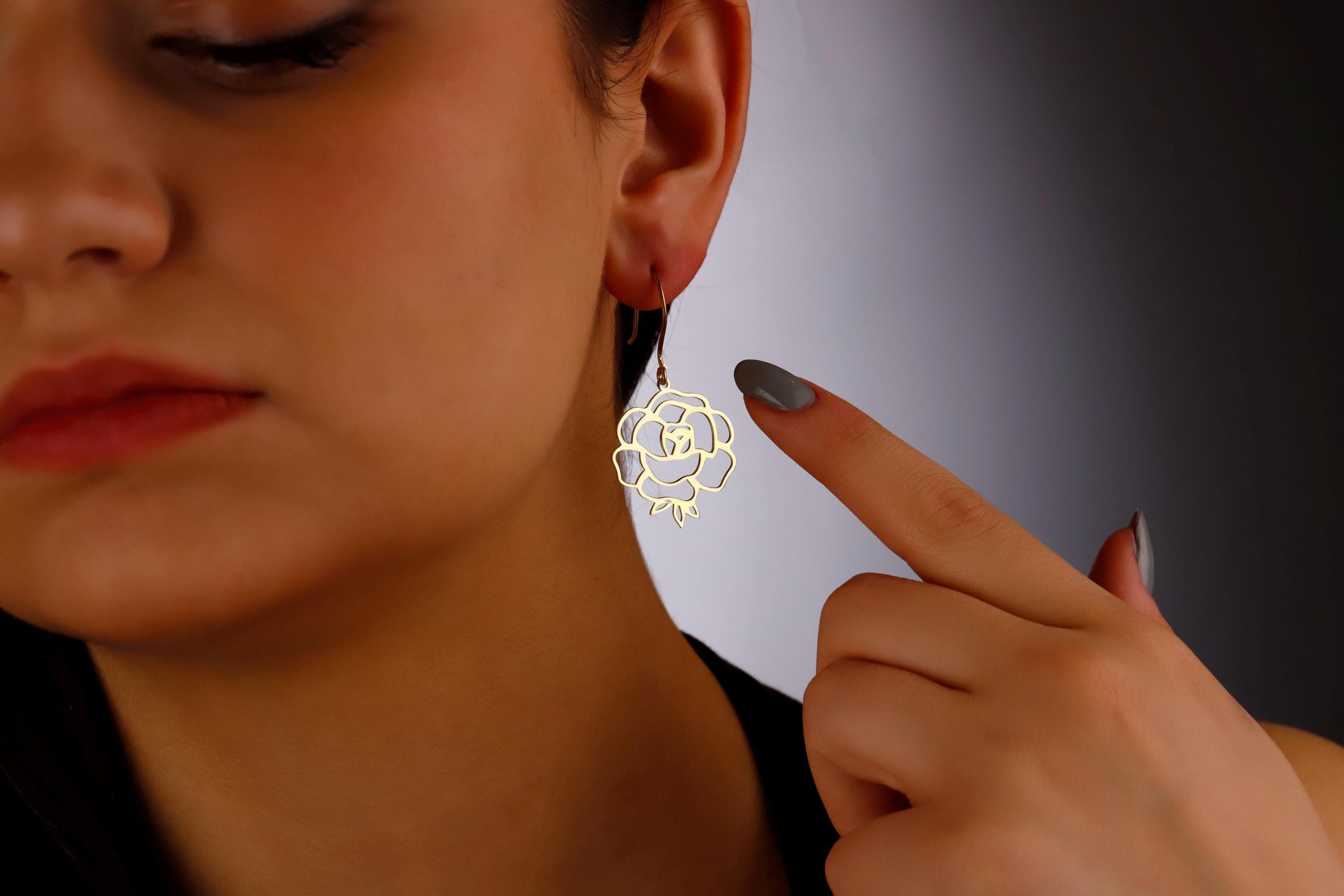 Birth Flower Earrings - Dazzling Floral Designs